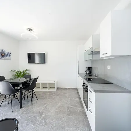 Apartmán Tedoris Srima