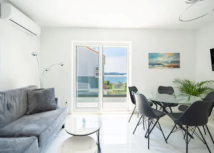 Tedoris Appartement Srima